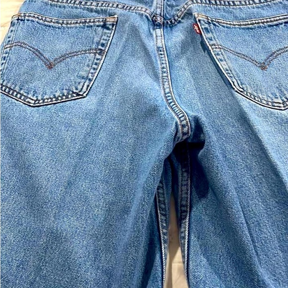 Men’s Relaxed Fit Denim Shorts. Excellent Condition. Measures 20 1/2” - Picture 3 of 7